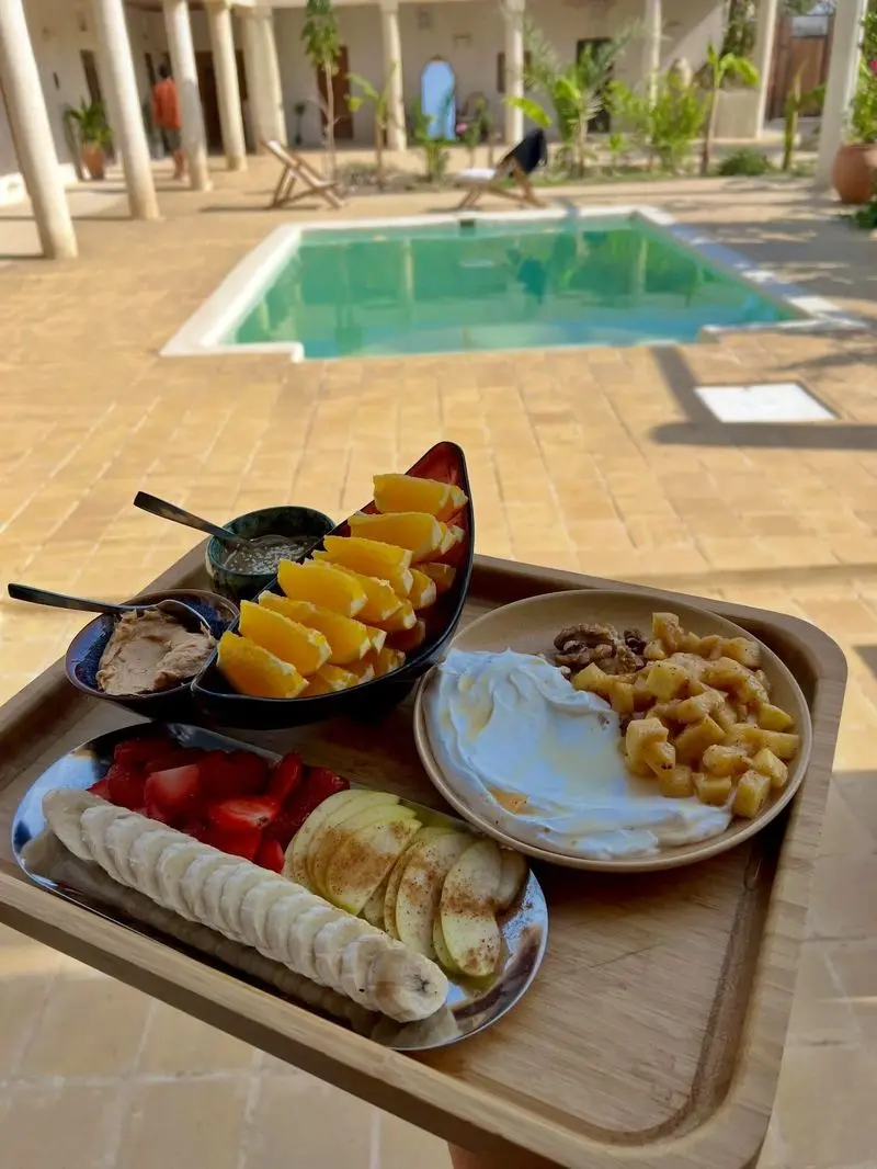 الناز شاکروست