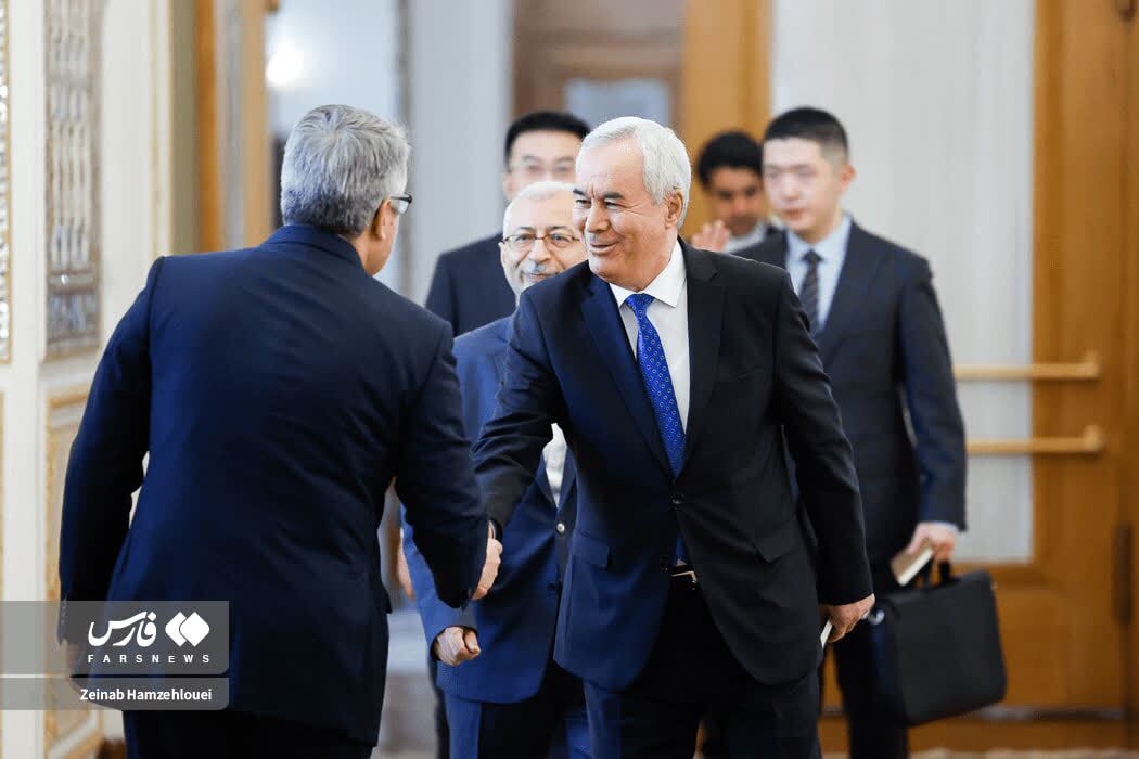 نشست عباس عراقچی با سفرای خارجی