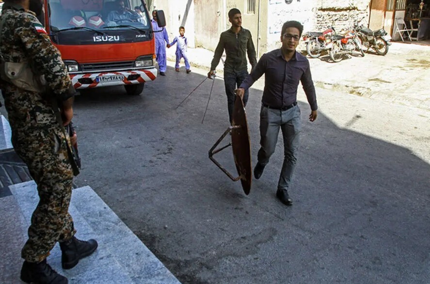 ماهواره ماهواره