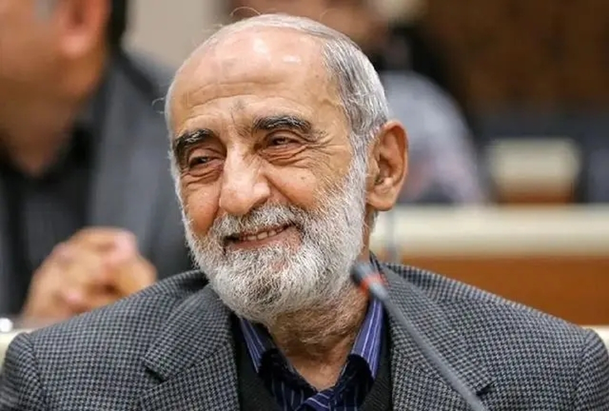 شریعتمداری