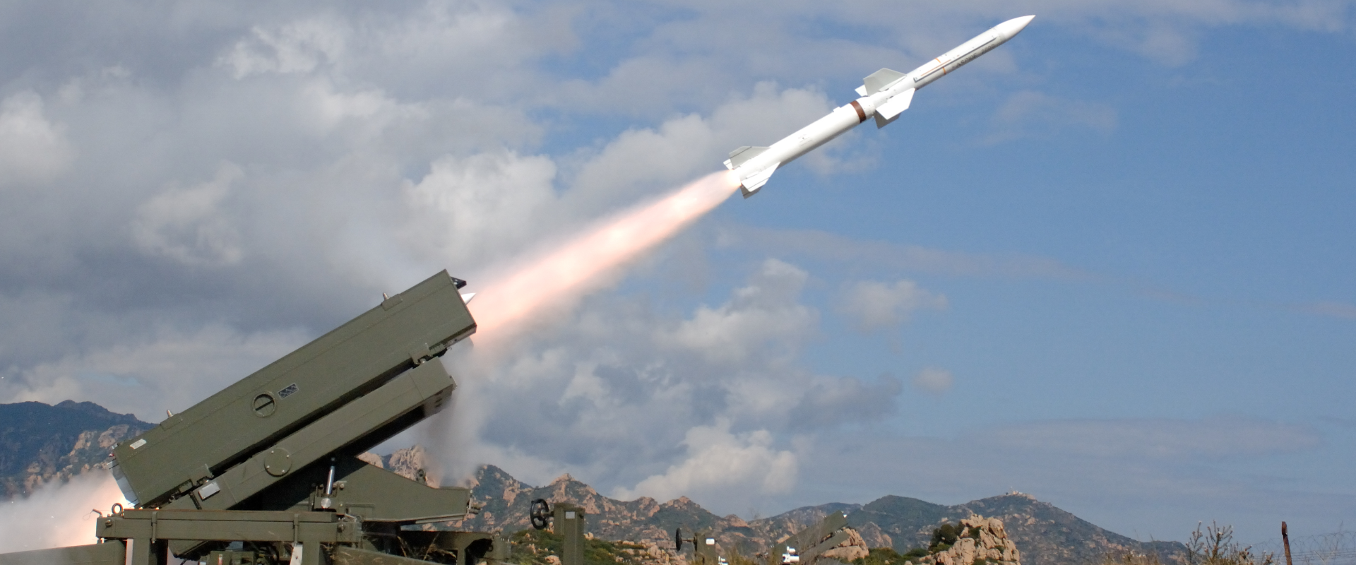 واحد شلیک سامانه پدافندی اسپادا ۲۰۰۰