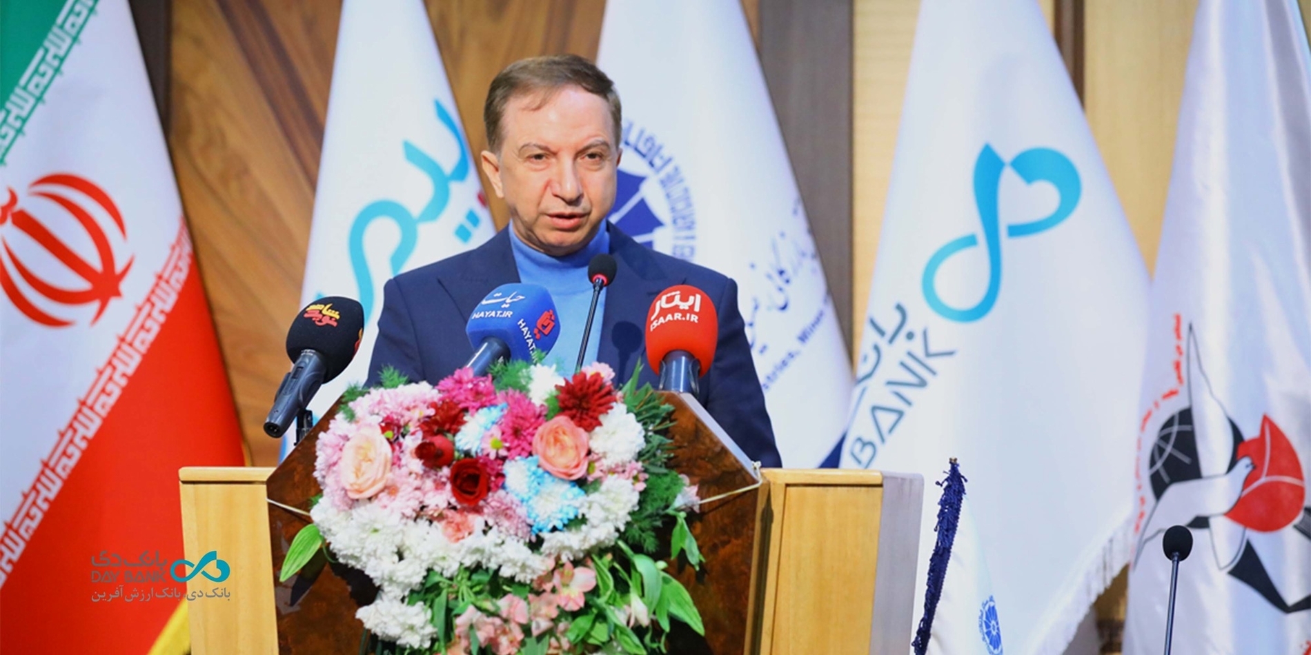 مدیرعامل بانک دی: کارت هوشمند نخبگان اقتصادی خدمتی متمایز برای فعالان اقتصادی شاهد و ایثارگر