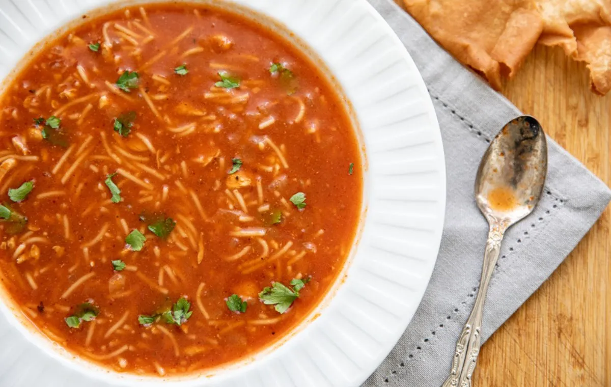 در روزهای سرد و برفی چه سوپی بخوریم؟