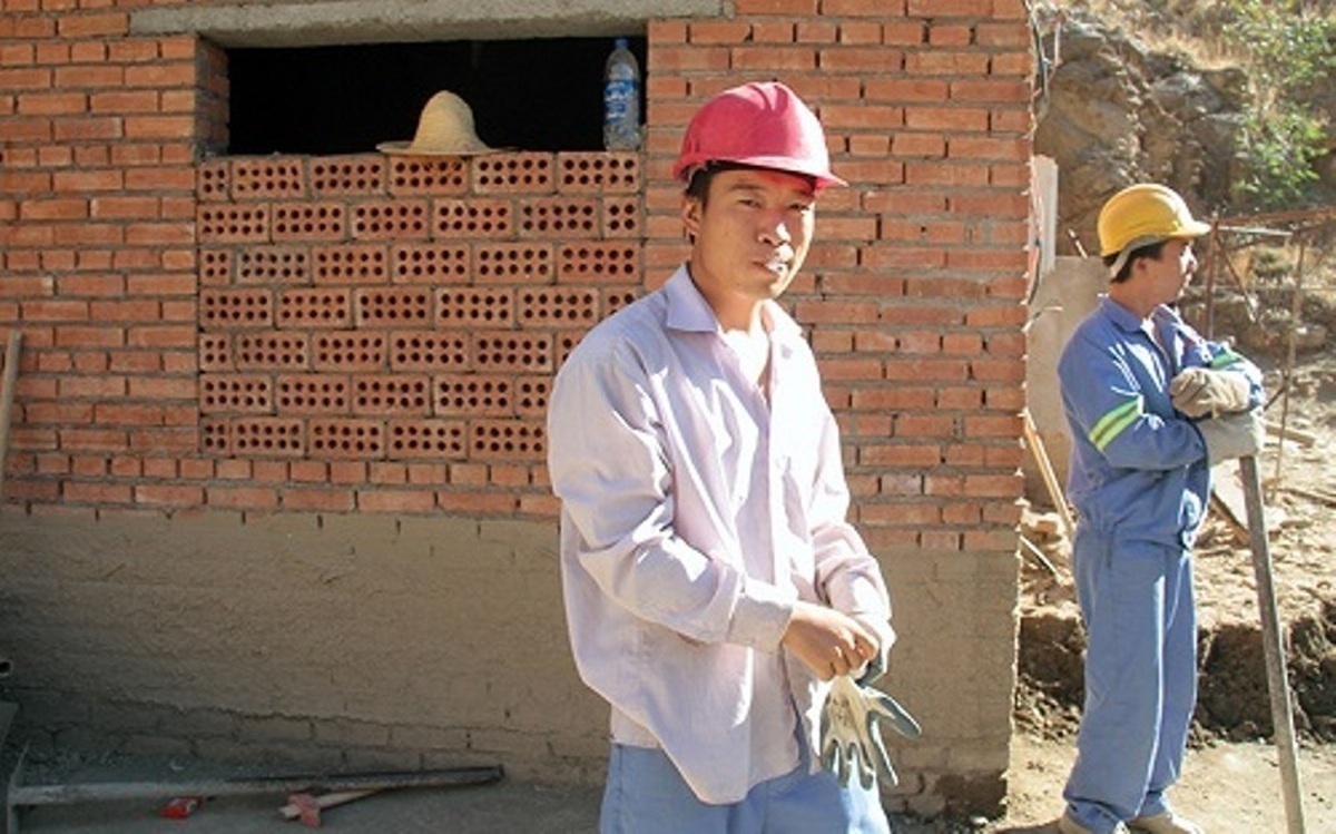 اتباع خارجی