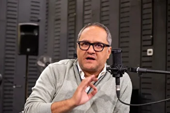 فیلم/ ستایش رامبد جوان از ترانه علیدوستی و ترجمه کتابش