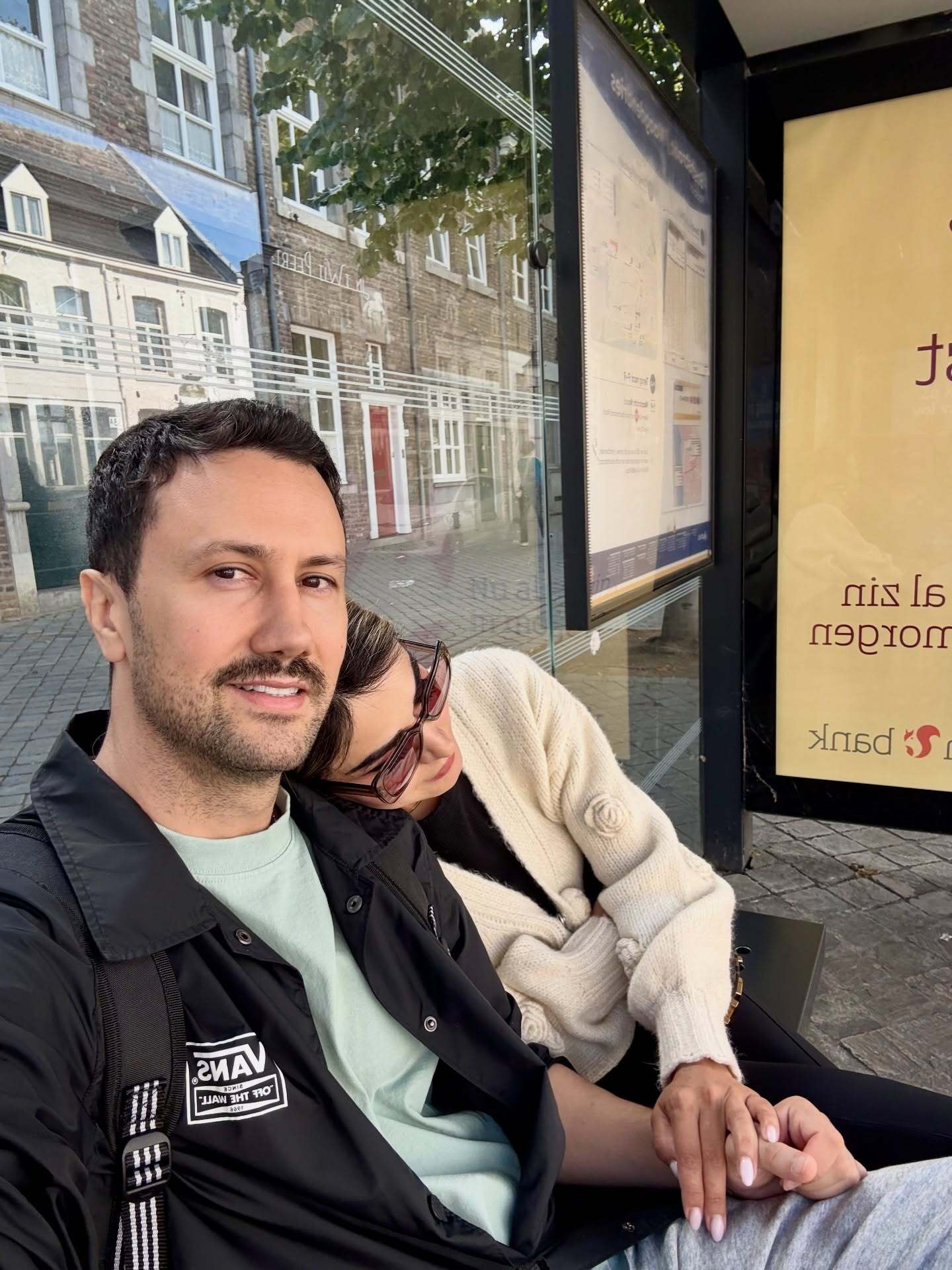 شاهرخ استخری و همسرش