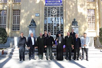 عکس/ حضور عراقچی در کلیسای وانک اصفهان