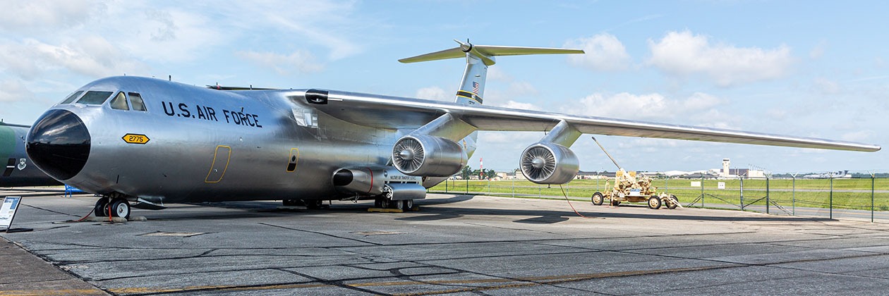 هواپیمای c-۱۴۱ استارلیفتر