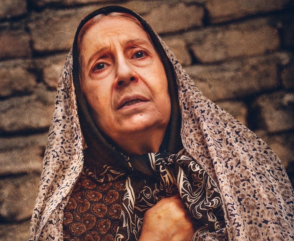 شیرین یزدان‌بخش کیست