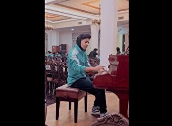 فیلم/ پیانو‌نوازی بازیکن تیم بانوان استقلال