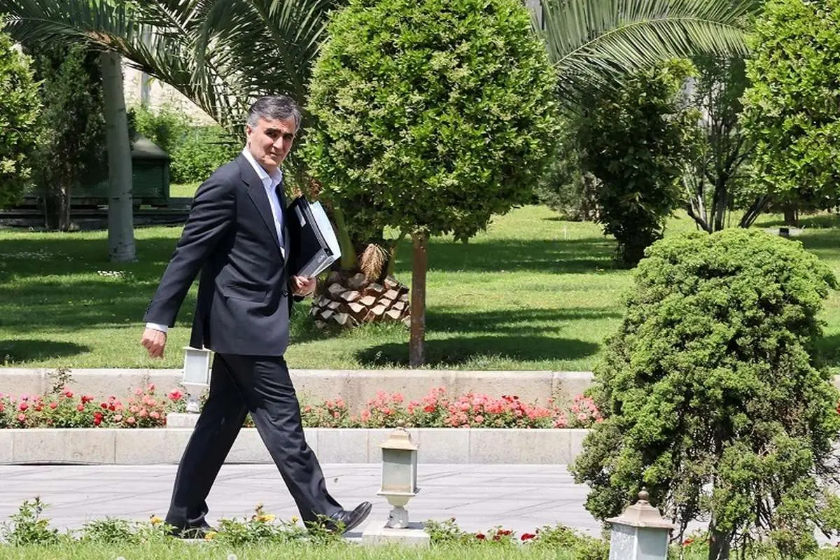 غیبت فرزین در جلسه امروز مجلس، خبرساز شد