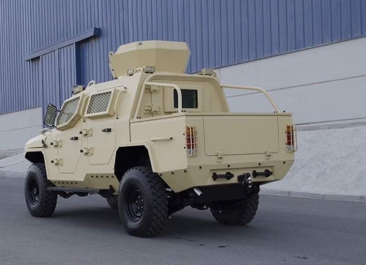 خودروی چندمنظوره پیتون