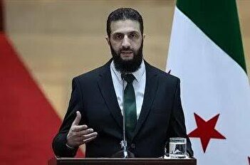 عکس/ جولانی از اسکناس‌های جدید سوریه رونمایی کرد