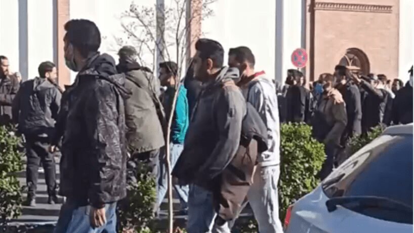 بازاری‌های معترض