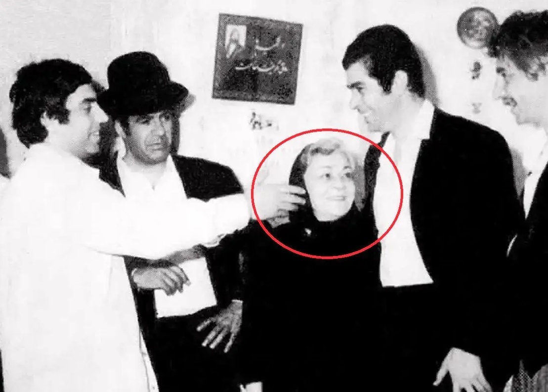 ایران دفتری