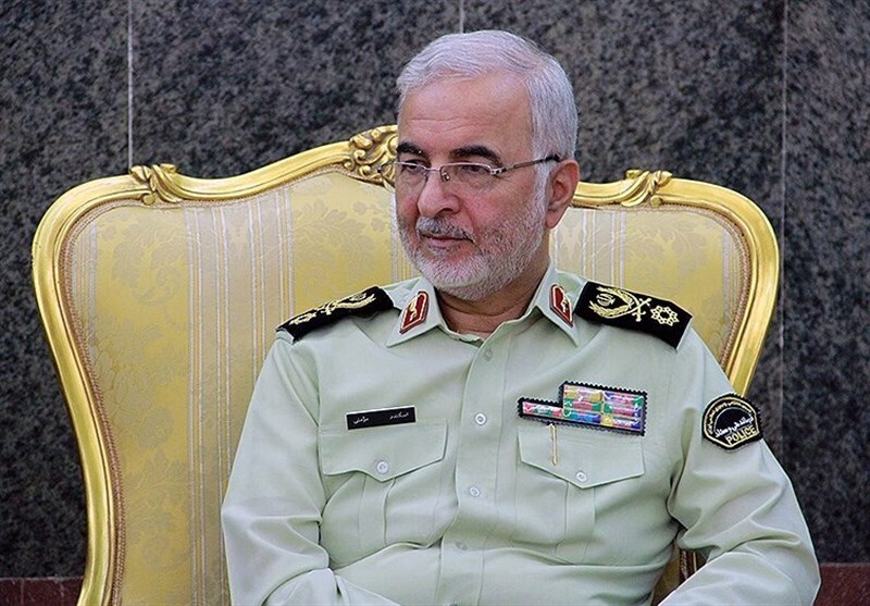 اسکندر مومنی