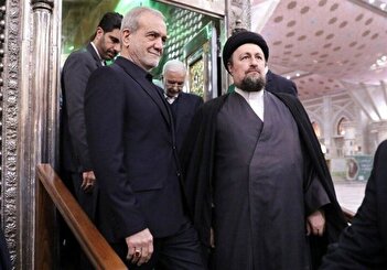 فیلم/ سفر پزشکیان و اعضای دولت به مرقد امام خمینی