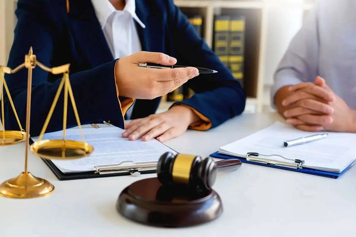 پشت در‌های زندان چه می‌گذرد؟