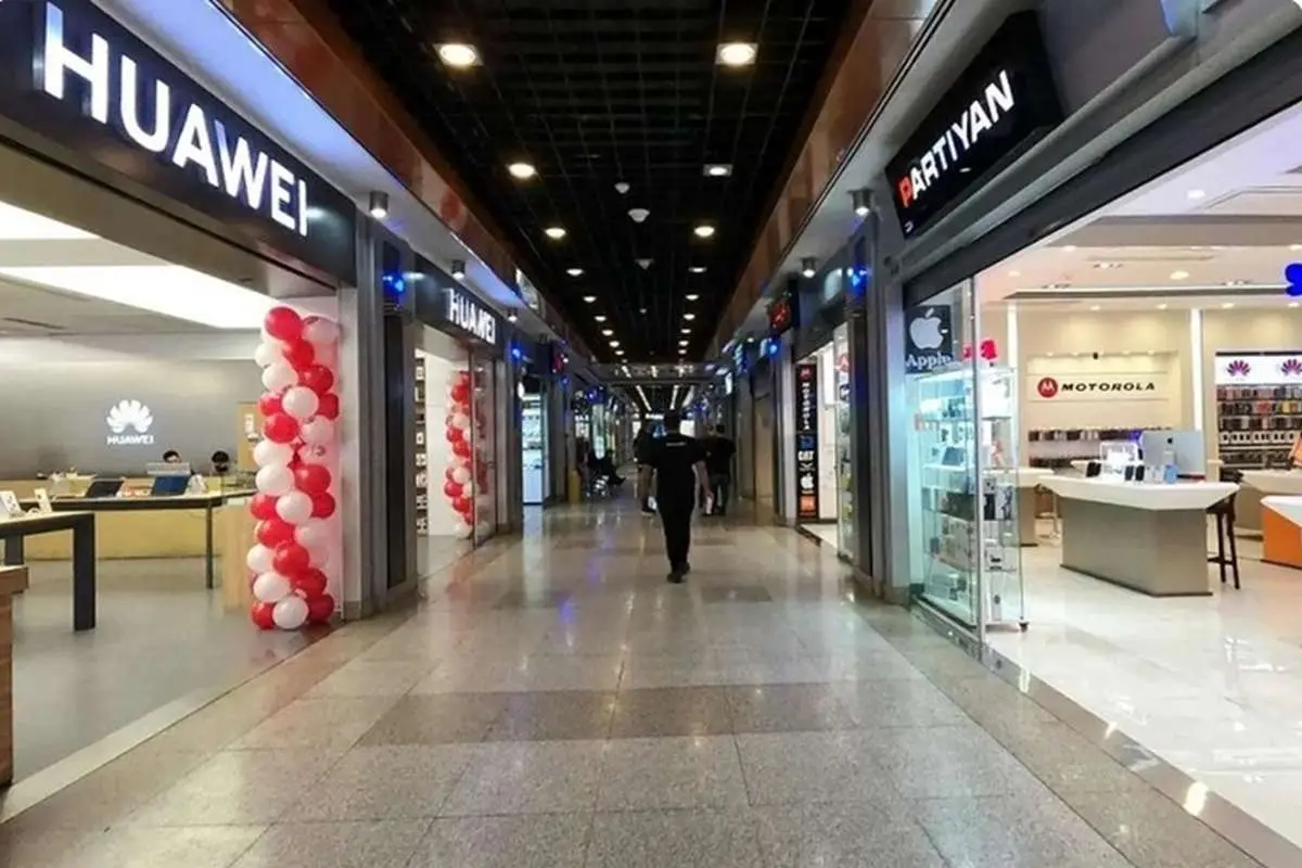 بازار موبایل ایران