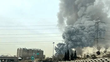 فیلم/ آتش‌سوزی وحشتناک در بازارچه جنت‌آبادِ تهران