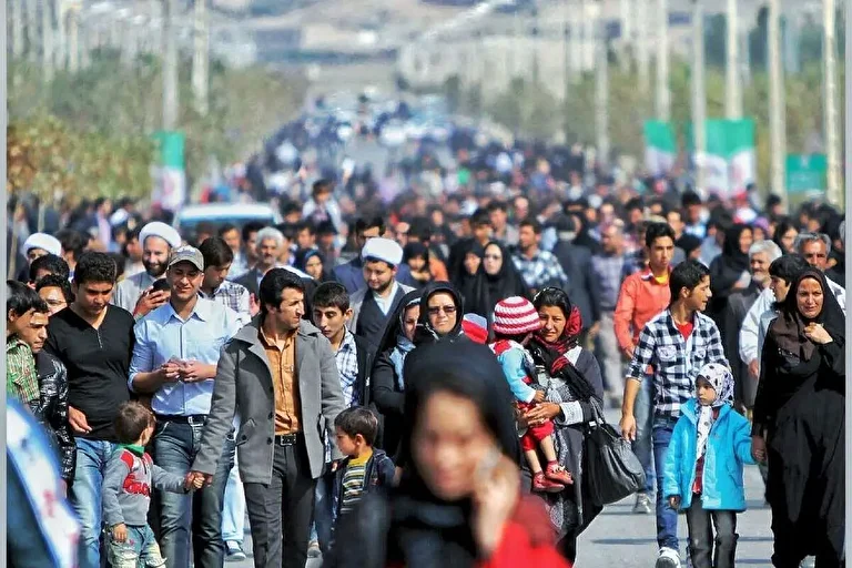 کاهش ضریب جینی به معنای افزایش رفاه نیست!/ سقوط خانوارهای فاقد خودرو، مسکن و کالاهای سرمایه‌ای به قعر هرم دهک‌ها