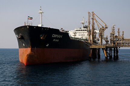 تحریم‌ها فروش نفت تحریمی را متوقف نکرد