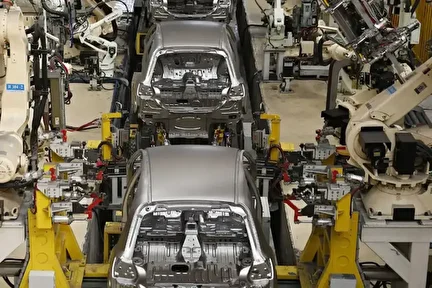 کاهش ۱۰ درصدی تولید خودروی سواری در کشور