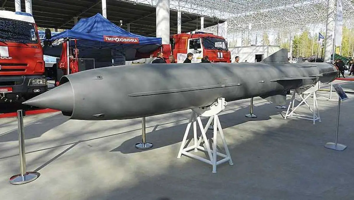 موشک کروز ضدکشتی پی ۸۰۰ انیکس