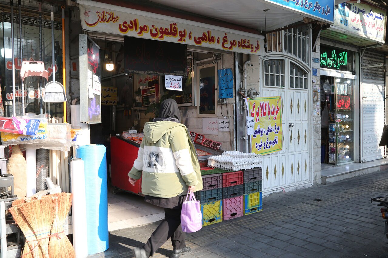 فروشگاه‌ها با کالابرگ کسب درآمد می‌کنند