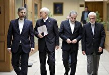 حاشیه‌های کنگره سیاست خارجی؛ از میکروفن باز و گاف عراقچی تا غیبت معنادار ظریف