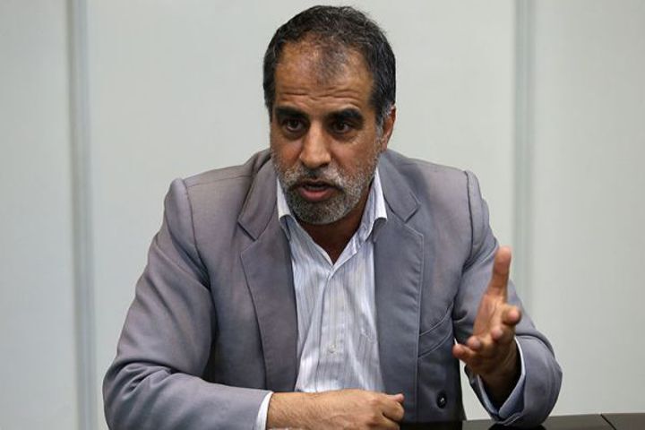 ذف ارز ترجیحی، واحدهای تولیدی را به اخراج کارگران و بحران نقدینگی کشانده است/ دولت وعده تسهیلات داده، اما سرعت دسترسی واحدها به منابع کافی نیست پیامدهای حذف ارز ترجیحی برای کارگران