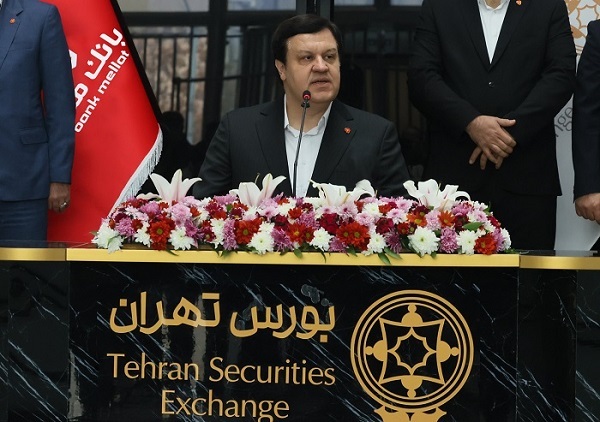 مدیرعامل بانک ملت در مراسم نواختن زنگ آغاز معاملات بورس تهران: انتشار یک میلیارد یورو اوراق مرابحه ارزی در دستور کار بانک ملت قرار دارد