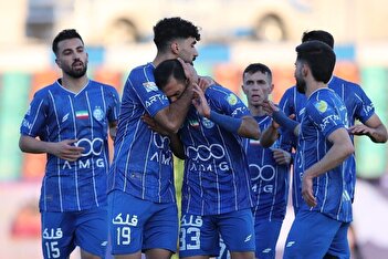 عکس/ رونمایی رسمی از پیراهن استقلال پیش از بازی با تیم اردنی