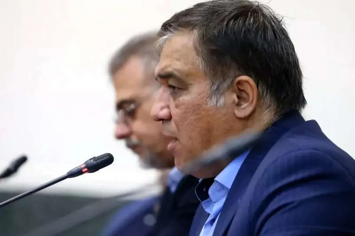 حمله لفظی تاجرنیا