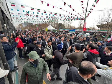 حاشیه‌های جالب راهپیمایی ۲۲ بهمن + عکس و فیلم