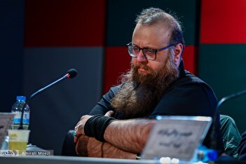 برنده سیمرغ بلورین بهترین فیلمنامه از نادر جهانبانی گفت / فیلم