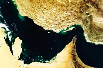 تصویر بسیار زیبا از تنگه هرمز بر فراز خلیج فارس