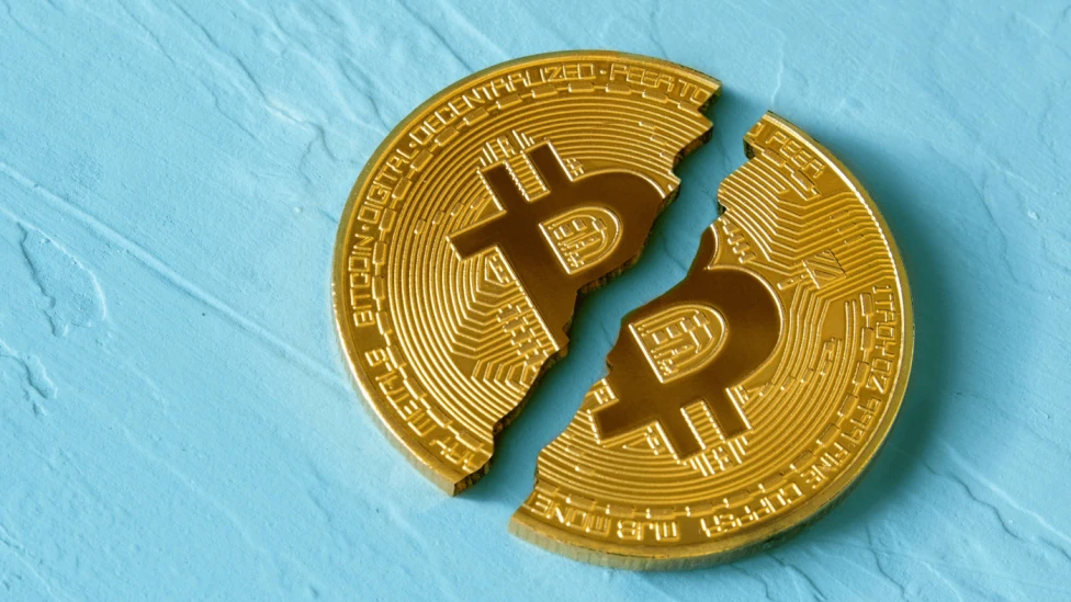 هاوینگ بیت‌کوین چیست و چرا اهمیت دارد؟