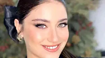 عکس/ نمایی عاشقانه از بازیگر سریال عشق ممنوع در ولنتاین