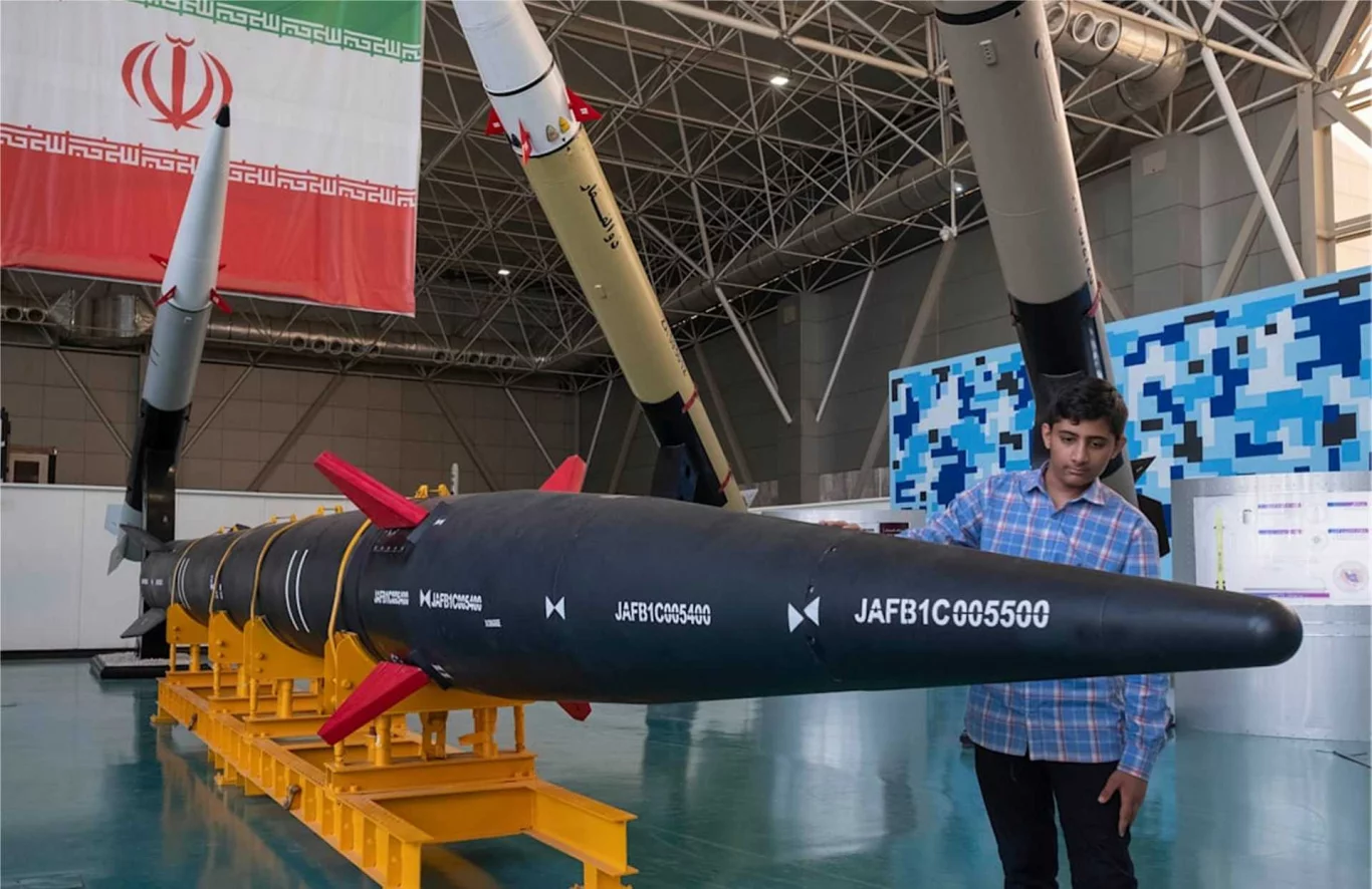 موشک مافوق صوت فتاح-۱