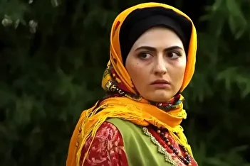 عکسی جالب از پشت صحنه سریال سوجان در اتاق گریم