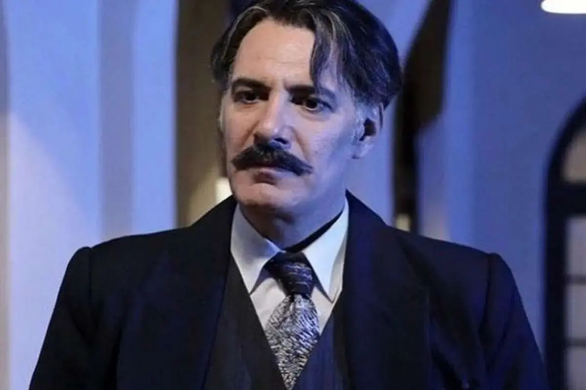 عکس جدید بهنام تشکر در نقش کارآگاه علوی