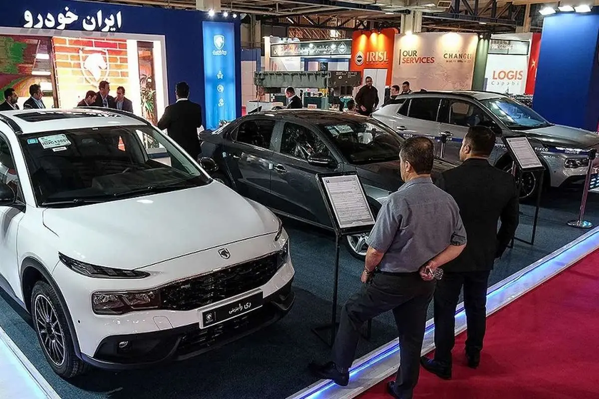 سندروم اعلام نرخ خودرو/ چرا هیچکس قیمت‌ها را گردن نمی‌گیرد؟