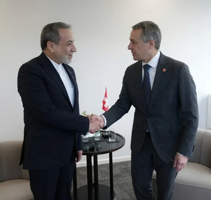 عراقچی با وزیر خارجه سوئیس