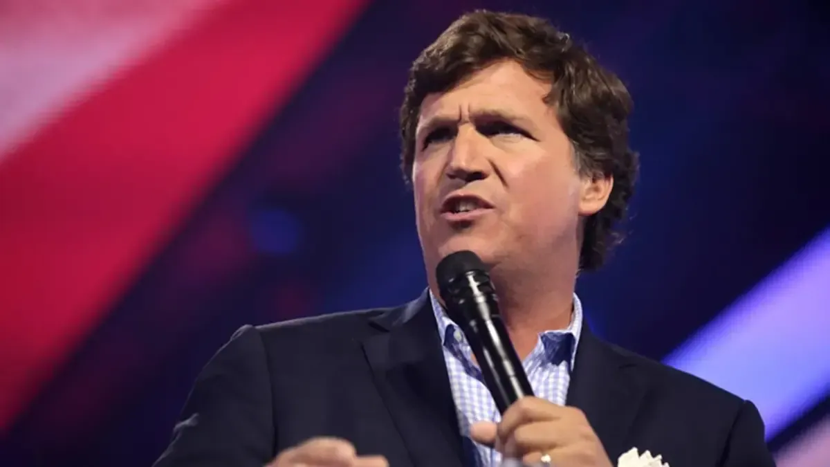 تاکر کارلسون مجری آمریکایی تاکر کارلسون مجری آمریکایی