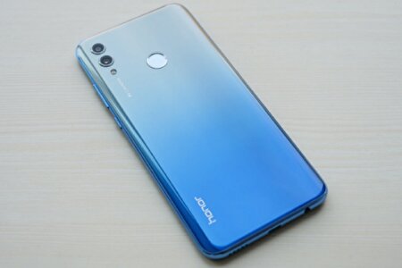 بررسی تخصصی باتری هواوی Honor ۱۰ Lite؛ تست استقامت و راهکار‌های بهینه‌سازی شارژدهی