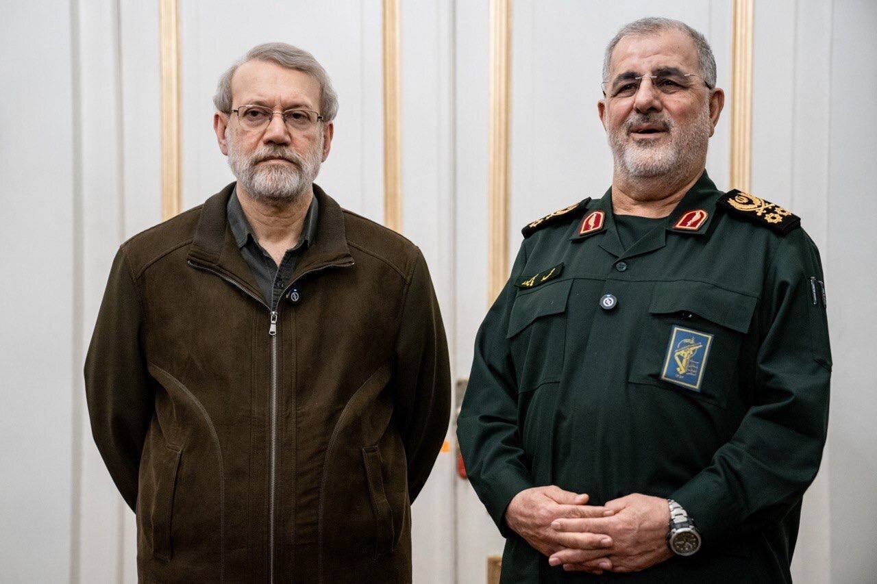 گفت‌وگوی علی لاریجانی با فرمانده کل سپاه