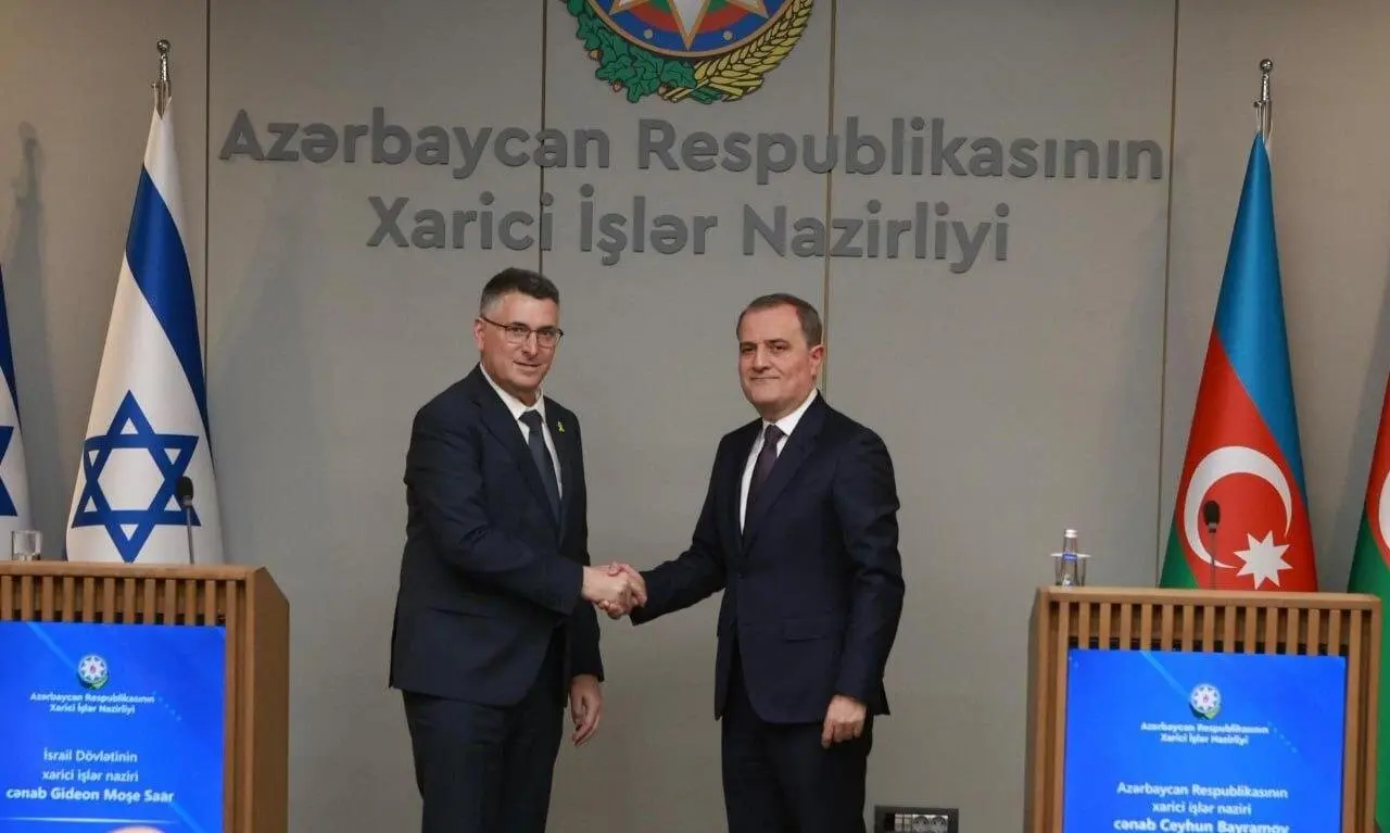 دیدار وزیر امور خارجه اسرائیل با مقام آذربایجانی در مرکز توجه