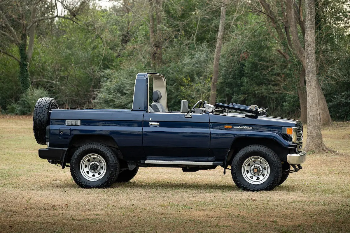 تویوتا لندکروزر سری ۷۰