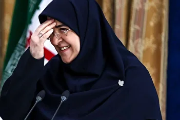 عکس/ نقشه ایران روی مقنعه فاطمه مهاجرانی